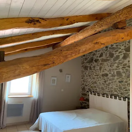 Holiday Home Saint-Beauzire Near Pauillac Castle, Cleaning Included