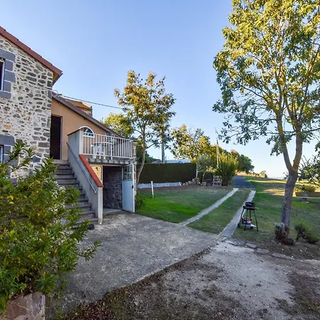 Holiday home Holiday Home Saint-Beauzire Near Pauillac Castle, Cleaning Included